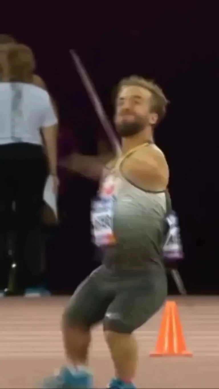 Little Javelin Throw Viral Video